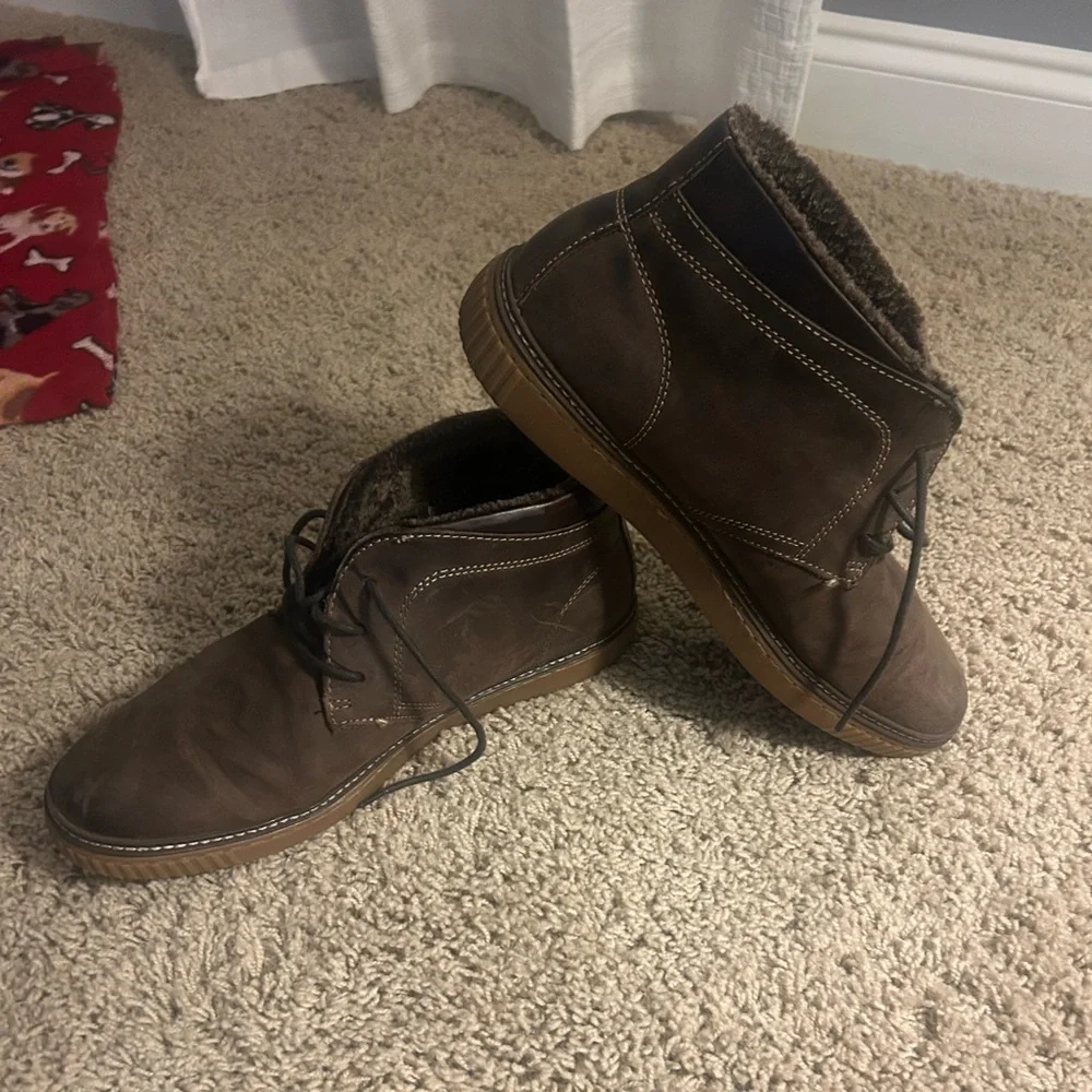 Johnston and Murphy Chukka Boot with Shearling Inner - Picture 3 of 5